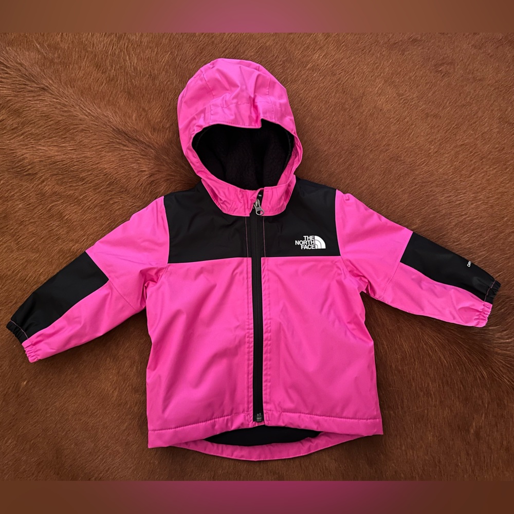 NEW THE NORTHFACE BABY JACKET 6-12 M pink and black hooded fleece under